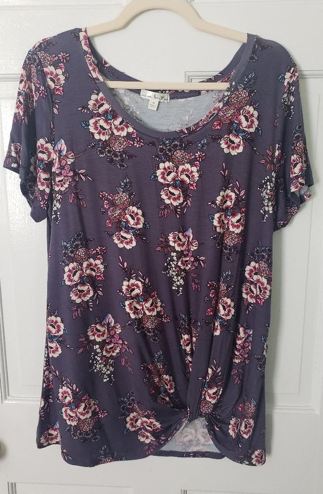 Nine Britton floral knot shirt